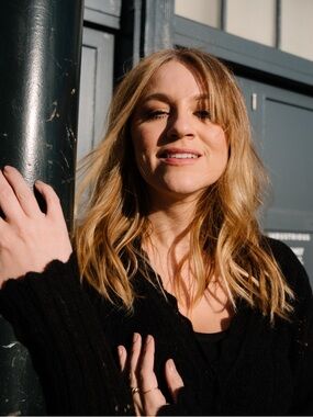 Meet your Posher, Brit